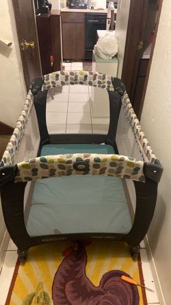 Baby playpen price 24$ pick up. E. Sixth. Tacoma