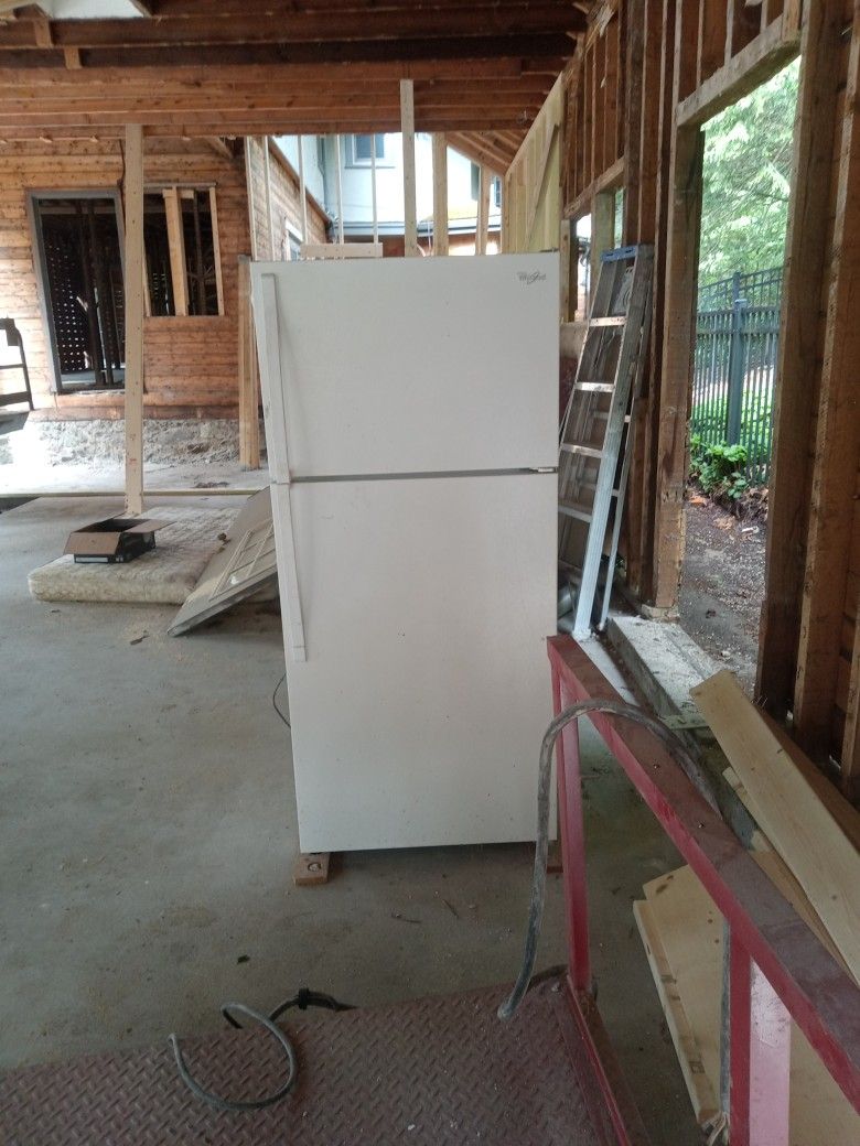 Whirlpool Refrigerator 