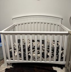 White Wood Baby Crib
