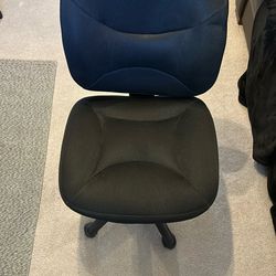 Near new black fabric office chair