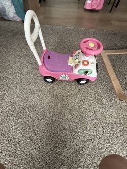 Minnie Mouse toy Car