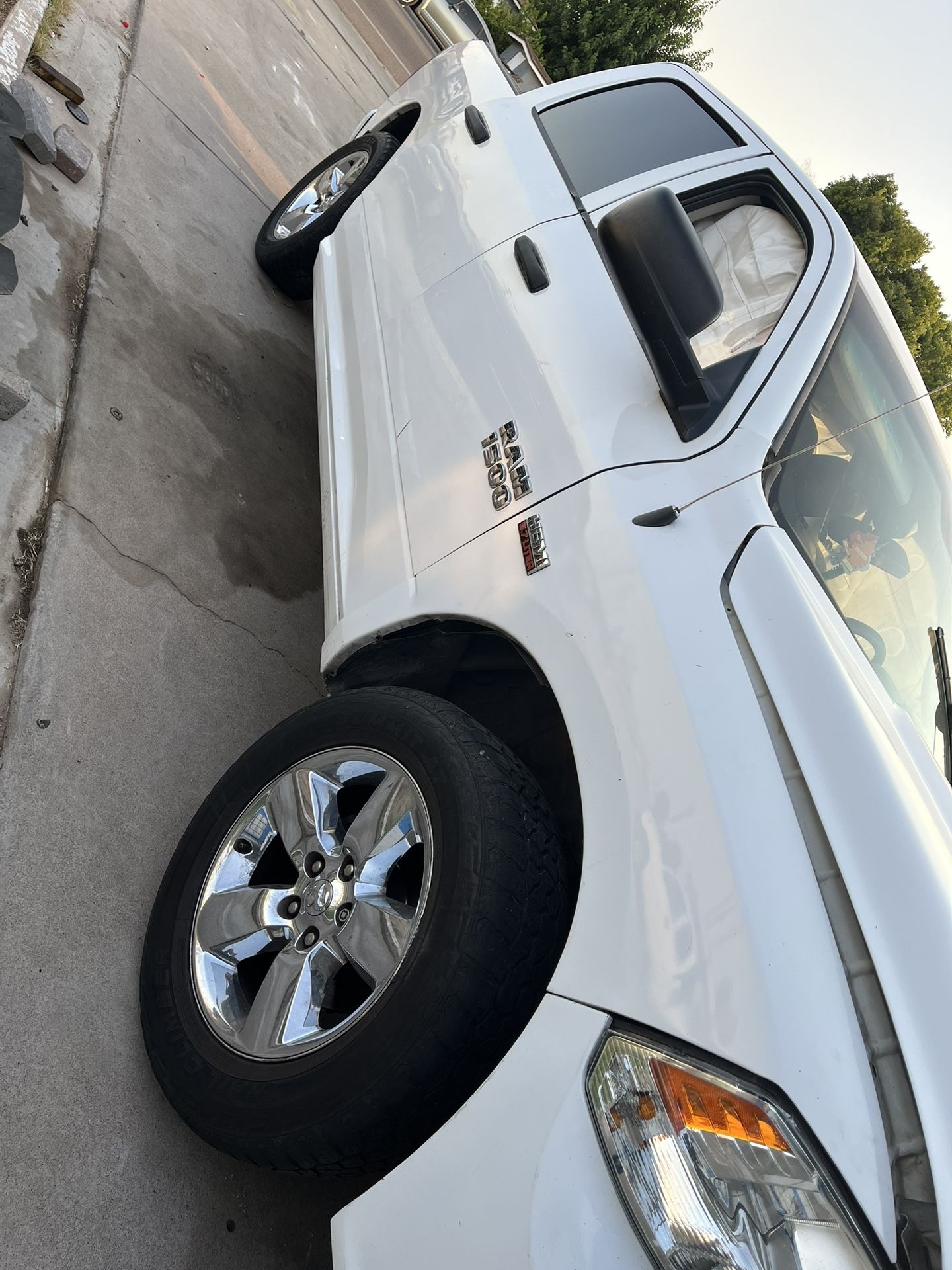 2014 Dodge Ram 5.7 Hemi 1500 PARTS!!