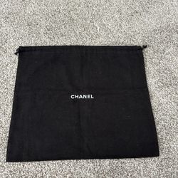 chanel dust bag. Good Condition. For Small To Medium Bag