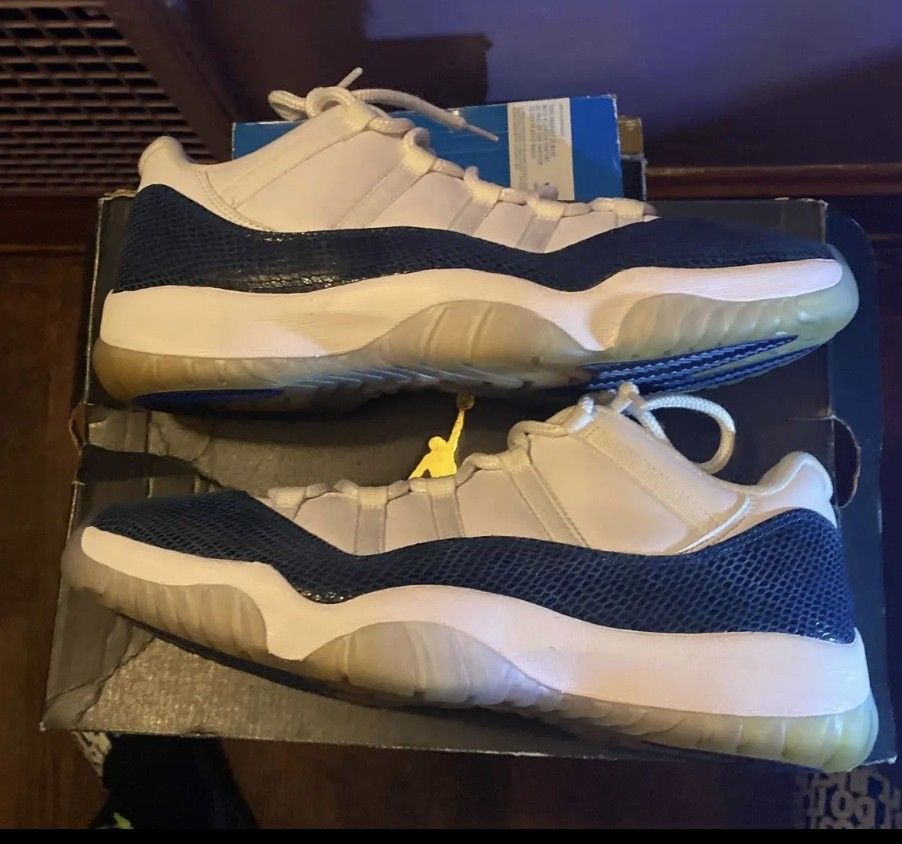 Jordan 11 Low Snakeskin "Navy" Size 13