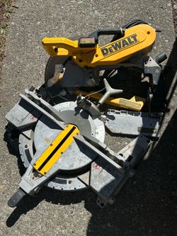 DeWalt compound miter saw DW716 tools