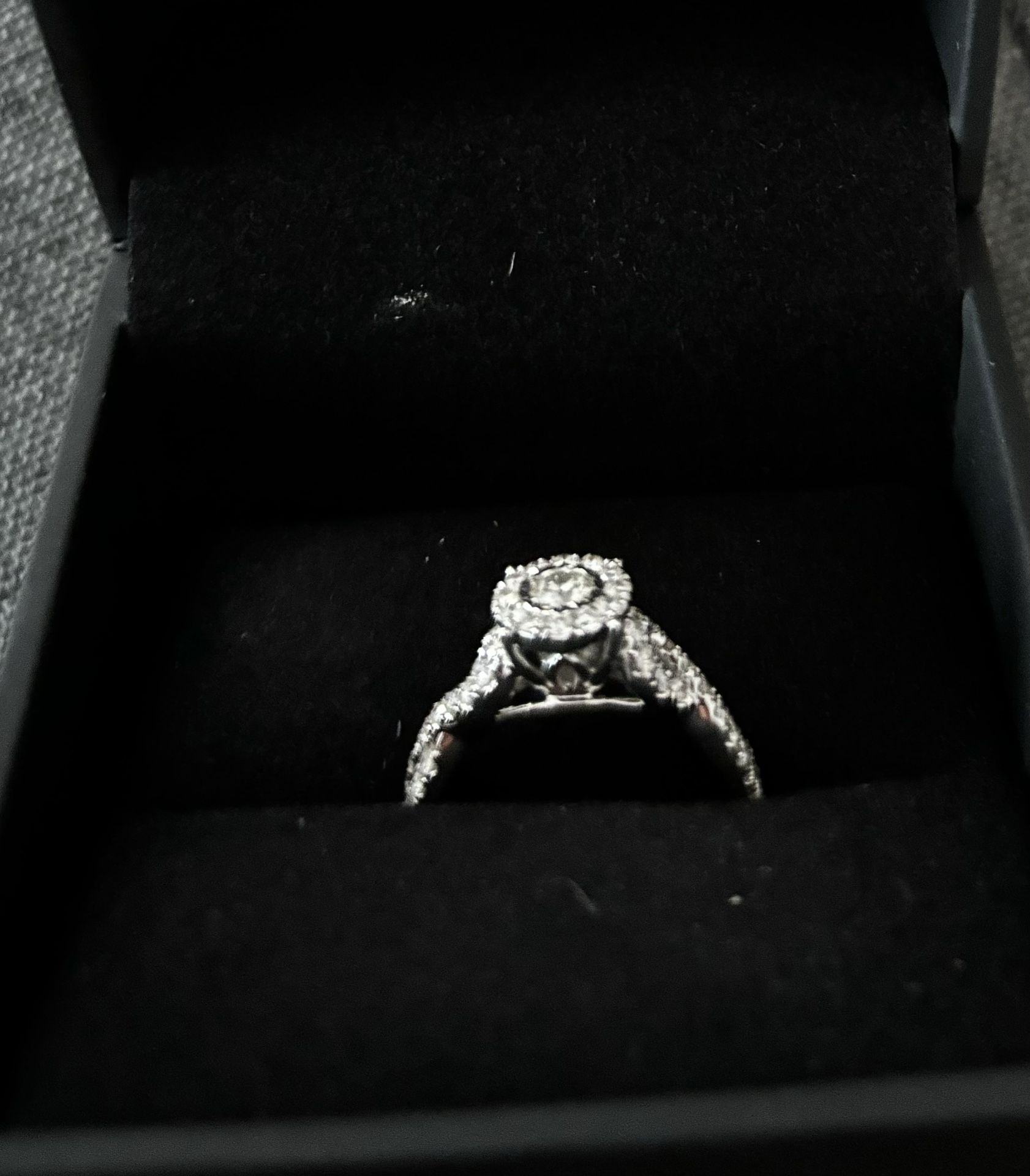 14kt White Gold Diamond Engagement Ring 