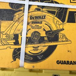 20 v circular saw dewalt brushless 