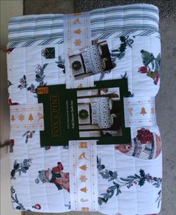 Fox & Pine Full/Queen Christmas Quilt Set