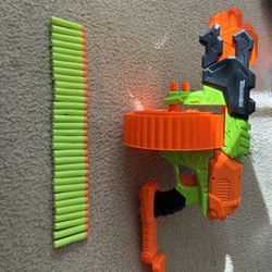 Nerf Zombie Strike Doominator 