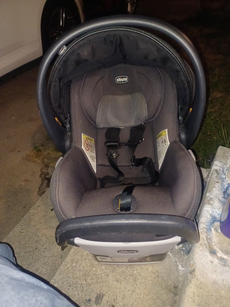 Chico brand baby car seight For For infant.