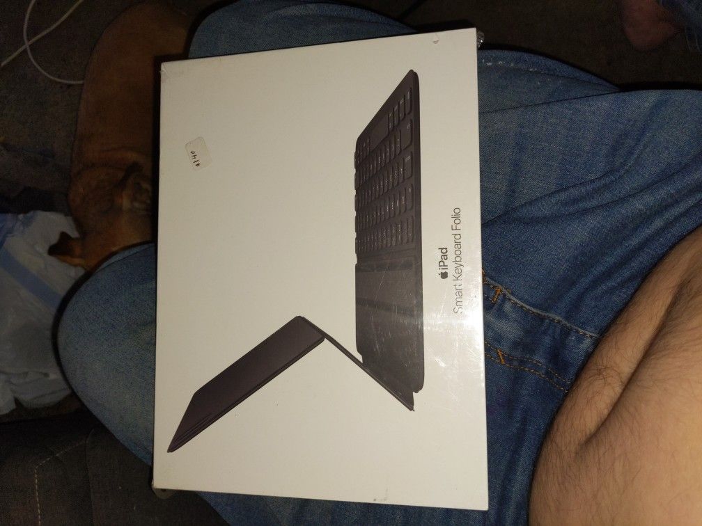 iPad Smart Keyboard Folio