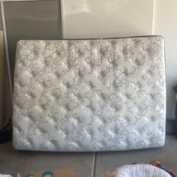 Queen Mattress And Box spring