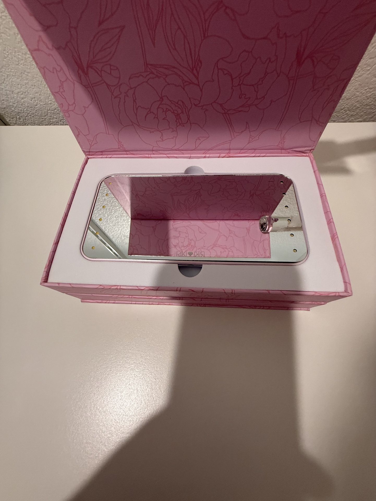 Riki Loves Riki Mirror (IPSY & Khloe Kardashian Collab)