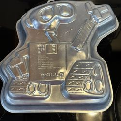 Wilton Disney Pixar WALL-E Cake Pan