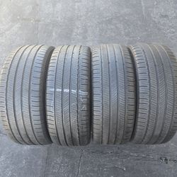 Set. Tires. 235. 45. 18. Michelin 