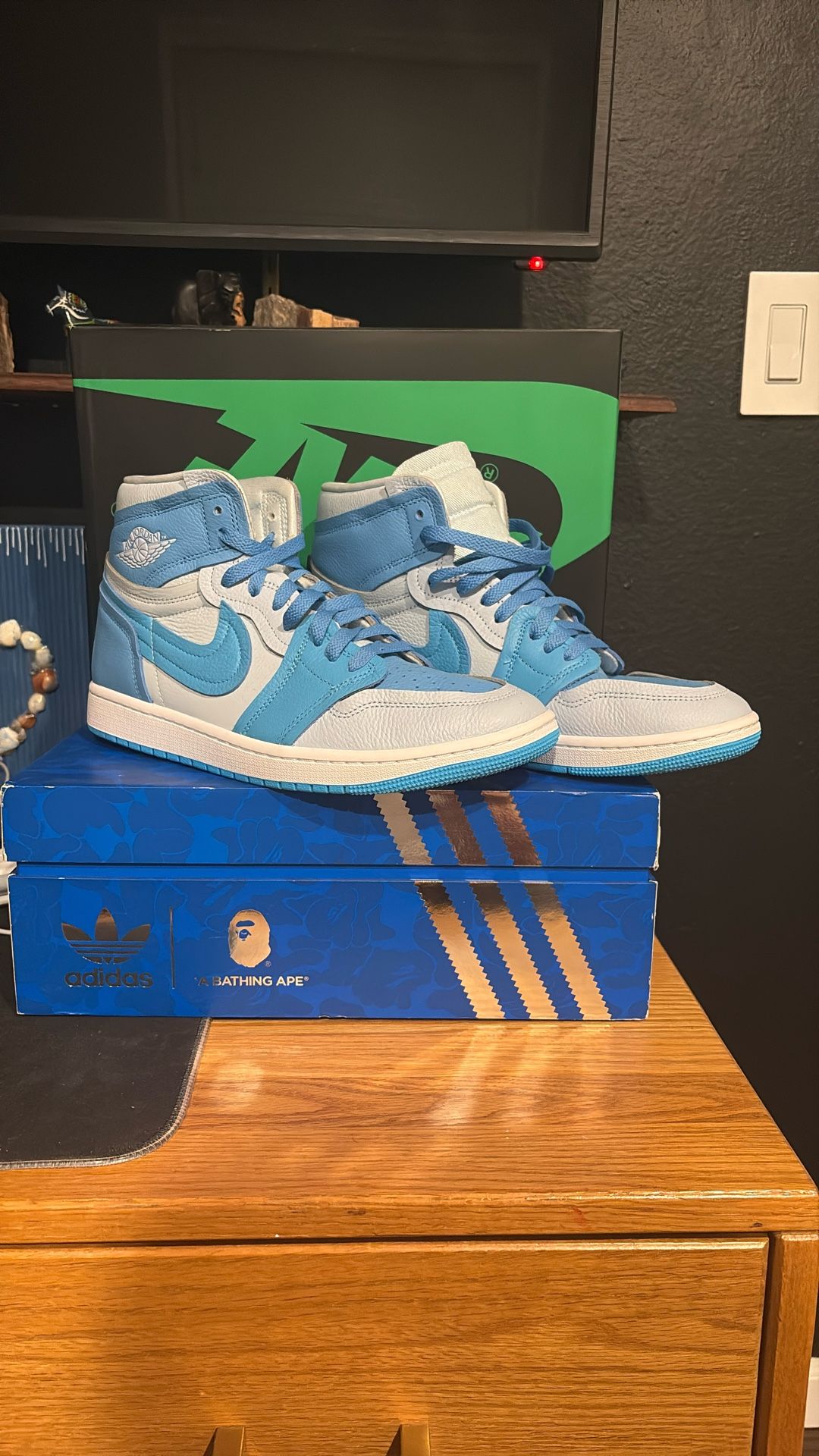 Jordan 1 High Method Of Make “UNC” Women’s 11/Mens 9.5