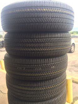 255/70/18 Bridgestone Dueler H/T