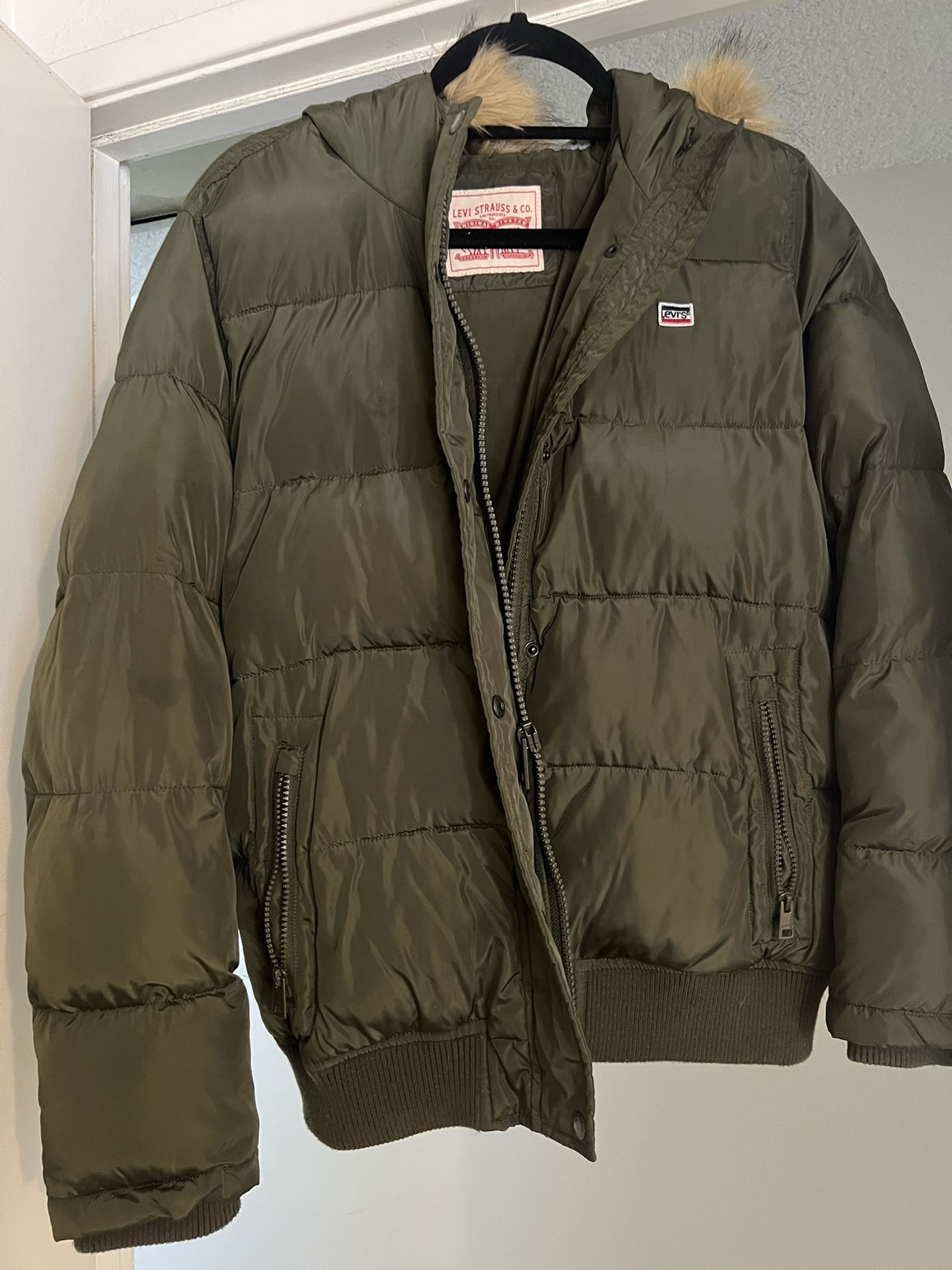 Olive Green Levi’s Puffer Jacket