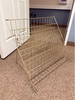 Gold Foldable Wire Book/Magazine Display Stand – Lightweight & Portable