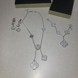 Clove Style VanCleef Necklace Set 