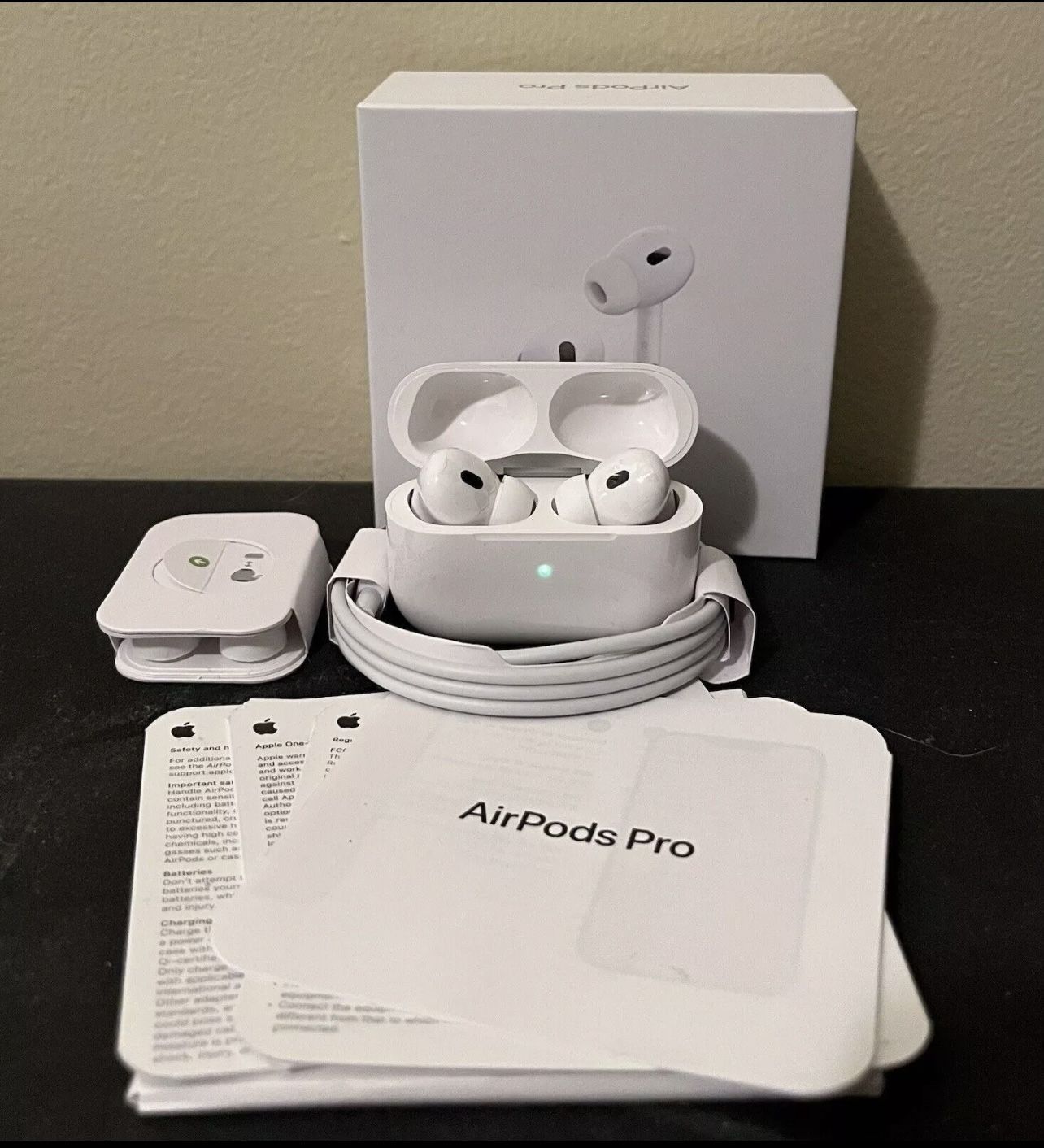 Apple AirPod Pro 2s 