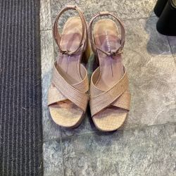 Report high heels 7.5