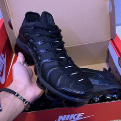 Nike Vapormax plus