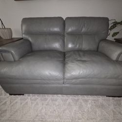Lazy BOY Leather Couchez Living Room Set