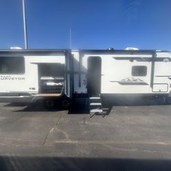 Forest River Surveyor 290RLDS