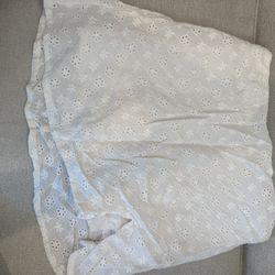 Small White lace Princess Polly mini skirt #festivalvibes