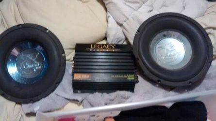 Jensen's Ten's speakers and amp