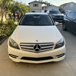 2011 Mercedes C300 Sedan