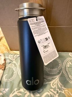 Alo Yoga Water Bottle Black New with Tags