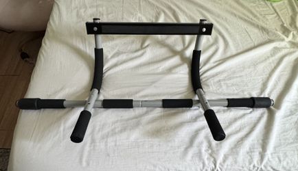 Pull Up Bar