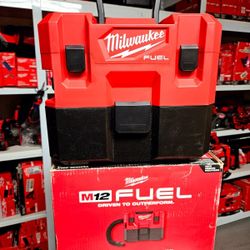 Milwaukee
M12 FUEL 12-Volt Lithium-Ion Cordless 1.6 Gal. Wet/Dry Shop Vacuum Tool Only 