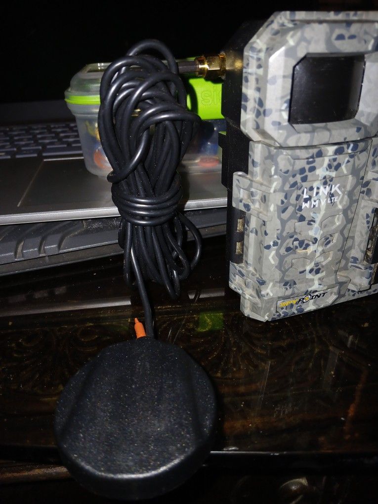 Link WMV LTE TRAIL CAM WITH MODIFIED ANTENNA