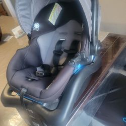 Portabebe como nuevo se uso dias ...Porque le regalaron otro