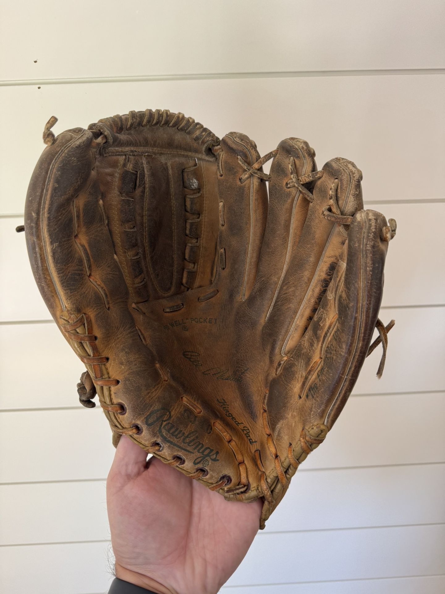 Custom Baseball Glove Leather Laces
