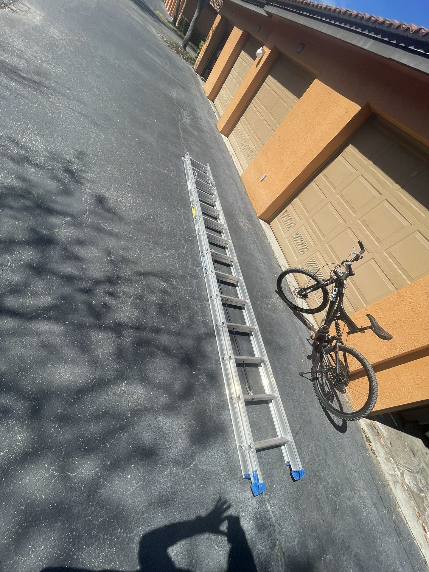 28ft Werner Ladder