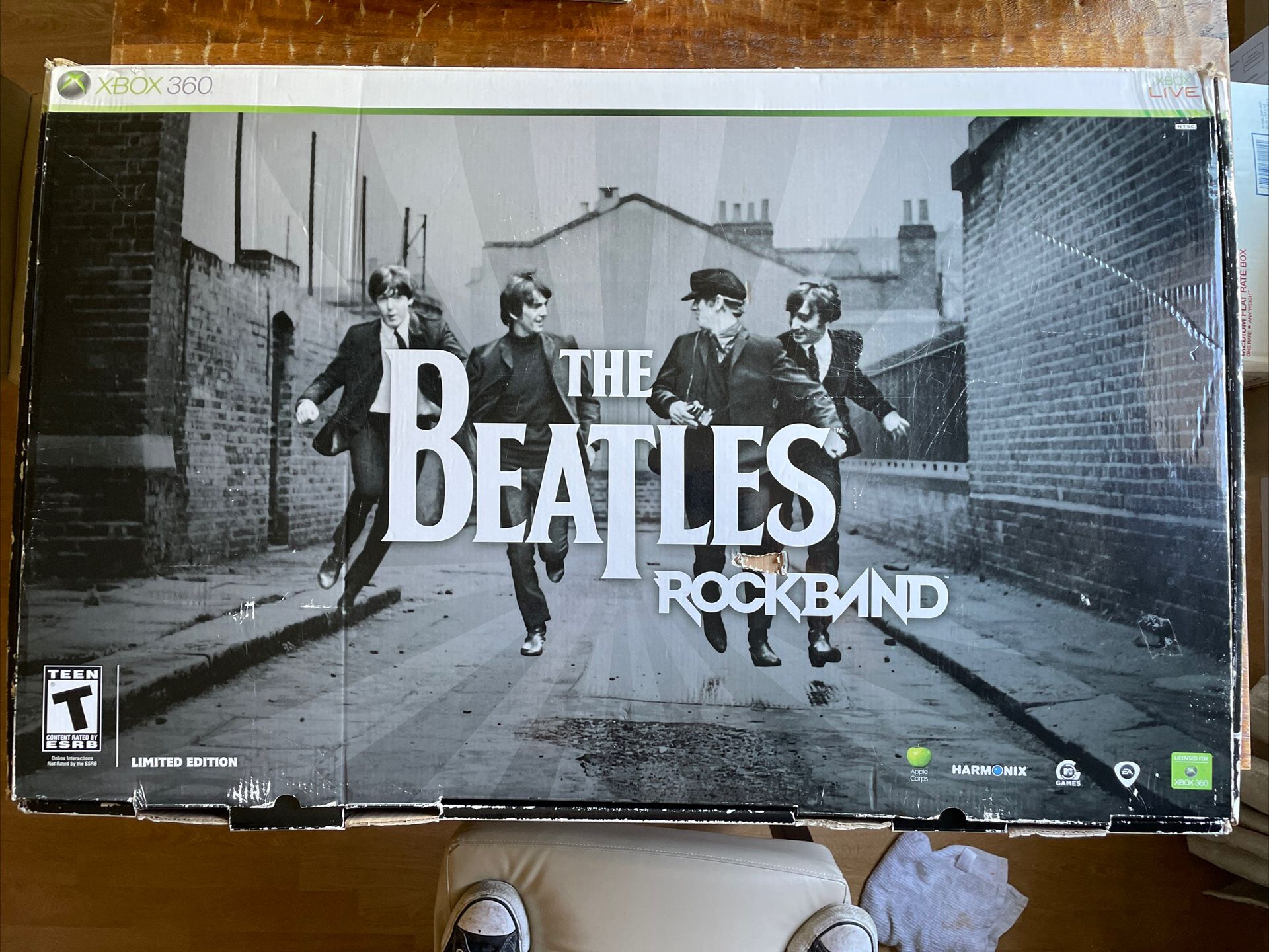 Xbox 360 Beatles RockBand Set