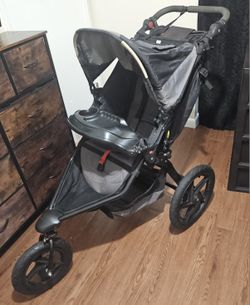 BOB Revolution Activity Stroller + Attachments