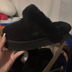 Ugg Disquette Slippers ! 