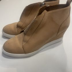 Linea Paolo Women’s Brown Wedge Bootie Heel, Size 7