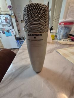 Microphone