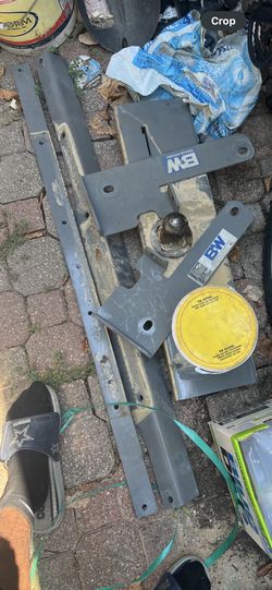 B & W Gooseneck Hitch