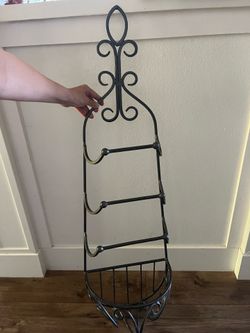 Towel rack