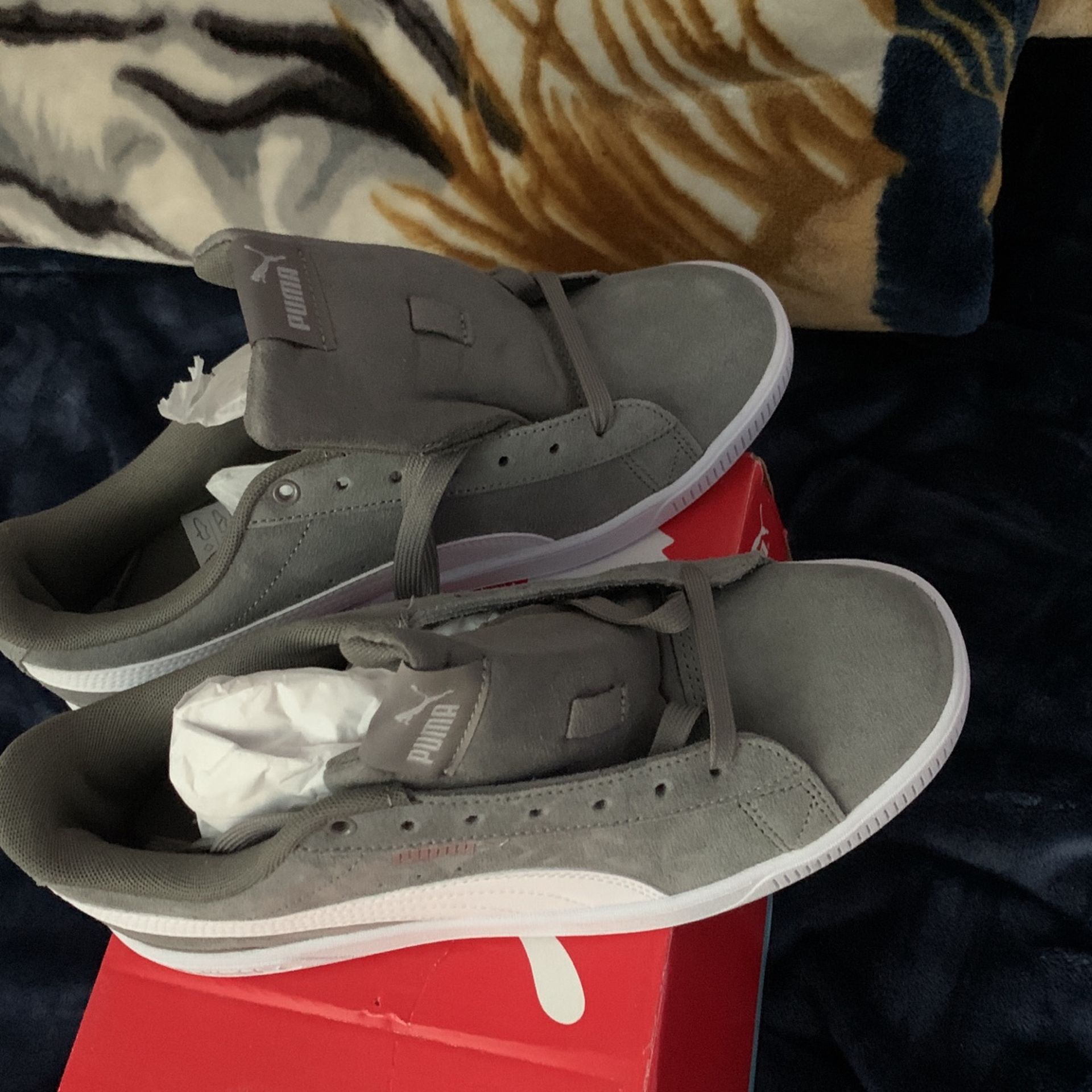 Classic Gray Pumas Size 8.5 