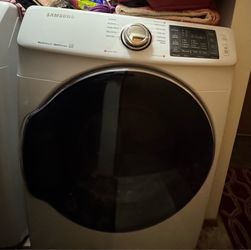 Samsung Front Load Dryer with Steam