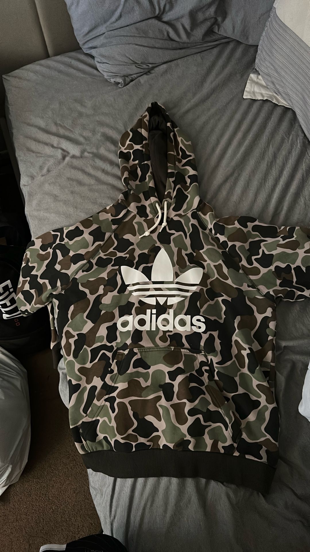 Adidas Camo Hoodie (Large)