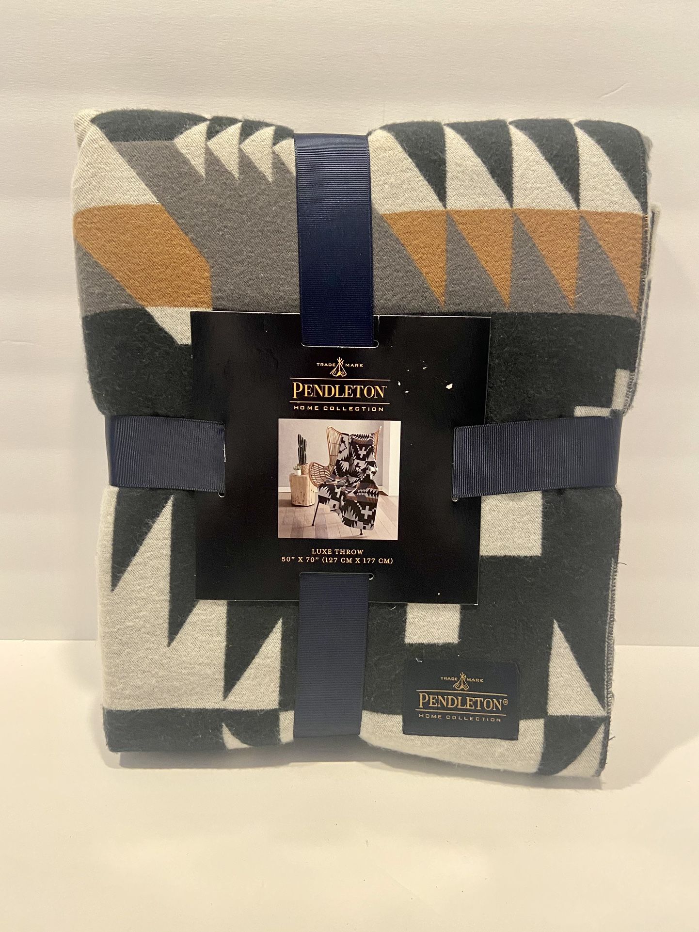 PENDLETON Luxe Throw Blanket Home Collection Multi Colored 50” X 70” ~Polyester~